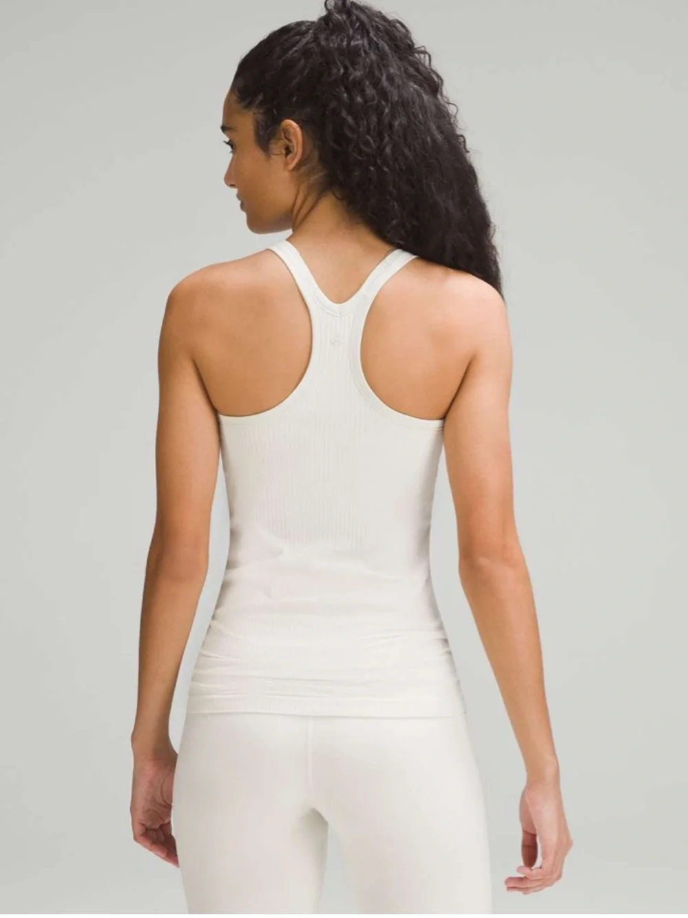 EUC Lululemon Matching Bundle. Size Tops 6/ Bottoms 4